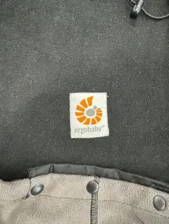 ergobaby フリースおくるみ グレー