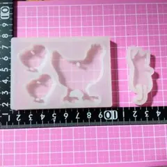 ニワトリ、ひよこ、ぶら下がりネコ　シリコンモールド　レジン　クレイ