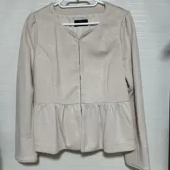 ノーカラージャケット ベージュ フリル裾