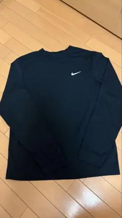 NIKE ロングスリーブTシャツ 傷あり