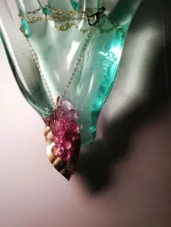 リ−フペンダントネックレス