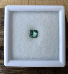 ミントグリーンカラー トルマリン ルース 1.06ct