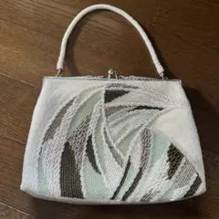 Item thumbnail for item 39c4daa1-23d9-4b18-93b9-5f7be598d978