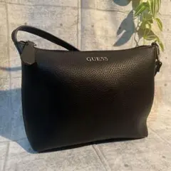 【美品】GUESS フェイクレザーバッグ