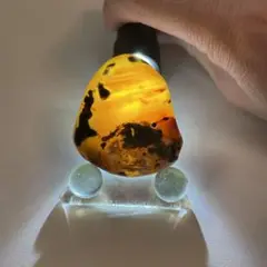 初日の出のような瑪瑙石