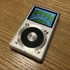 FiiO X1 ブルー 音楽プレーヤー/ハイレゾ再生機 動作品 本体のみ FiiO、税抜2万円のハイレゾ携帯音楽プレーヤー「FiiO X1