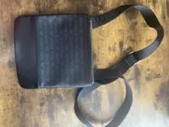 アルマーニショルダーバッグ