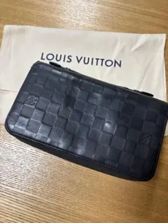 Item thumbnail for item bcc9a0be-3c35-4016-9497-b5babbcaf242