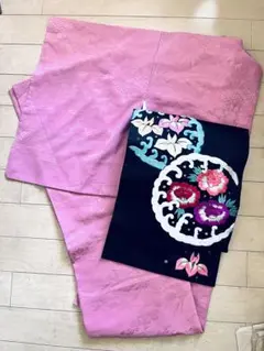 着物　ピンクの色無地　紋付　週末、セール中！