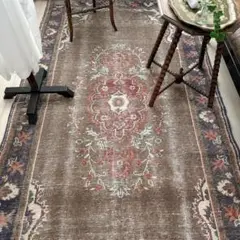 Item thumbnail for item 3b079a1d-9686-46f9-8df3-0c052e8f117e