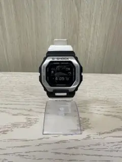 G-SHOCK GBX-100-7JFホワイト/Gショック　ホワイト