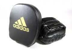 新品 adidas ボクシング パンチングミット 左右セット 軽量 約190g