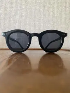 サングラス　ボストン　Oliver Peoples MOSCOT