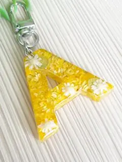イニシャルバックチャーム【Aイエロー】イニシャルキーホルダー