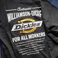 Dickies 黒 Tシャツ ロゴ入り