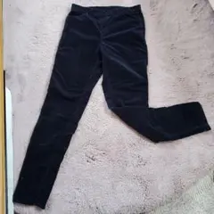 ユニクロ　暖パン　ネイビー コーデュロイ スキニーパンツ