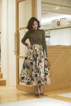 SEVEN TEN×KEITAMARUYAMA 夜の花プリントフレアスカート