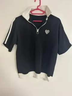 ハーフジップ ブラック Tシャツ ハートロゴ