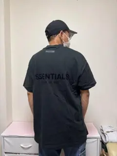 ESSENTIALS FEAR OF GOD ブラック Tシャツ