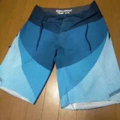 着用3回程 ビラボン サーフパンツ 検)アディダスナイキ プーマ ルコック
