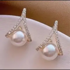 即日発送❕高級感あるシンプルピアス パール ゴールド
