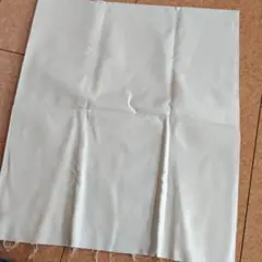 クリーム色の刺繍布 約102cm x 98cm