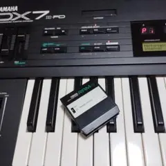 YAMAHA DX7II-D シンセサイザー ハードケース付き 0702② 全ての DX7II-D YAMAHA シンセサイザー 楽器・機材 0702②