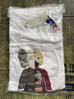 ユニクロ × KAWS コラボ Tシャツ ホワイト 未使用タグ付き
