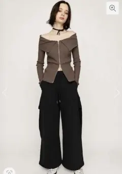 SIDE HOLE CUT パンツ　SLY