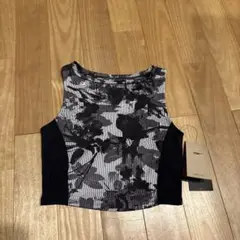 ナイキ　yoga トップス　タンクトップ　新品未使用
