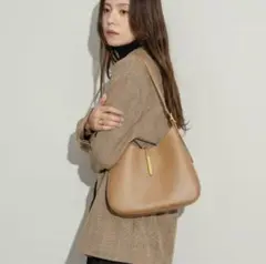 ポーチ付き！ラウンドトートバッグ　NEUNA