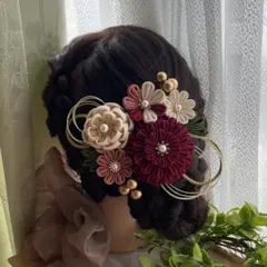 つまみ細工髪飾り　成人式　卒業式　ワインレッド　ベージュ　振袖　袴　和装　晴れ着
