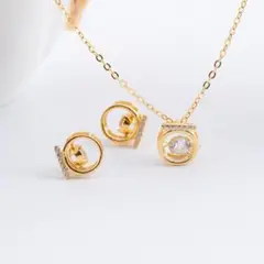 ダンシングストーンネックレス ゴールド