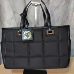 《美品》ANNE KLEIN ブラックキルティングハンドバッグ