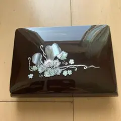 小物入れ 花模様