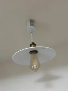 ホワイト ペンダントライト　ニトリ