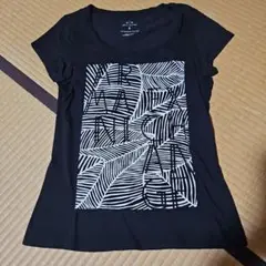 Armani Exchange ブラック Tシャツ