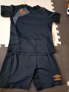 umbro サッカーウェアセット(シャツ✕2、パンツ) 140サイズ