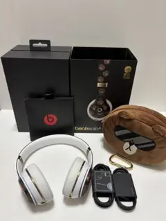 Item thumbnail for item 98c2a52e-239c-4286-9e7f-5d58df123bbd