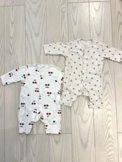 チェリー柄ロンパース　2枚セット