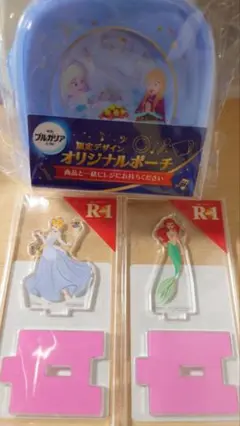 明治ブルガリアヨーグルト　オリジナルポーチ　アクリルスタンド2点