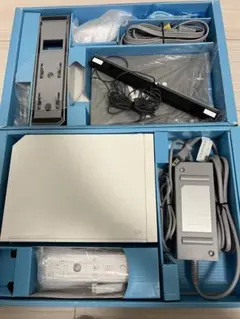 Wii 本体 Wiiリモコンプラス、ソフト付き【美品】