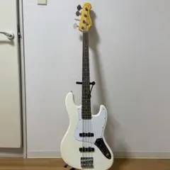 laid back エレキベース