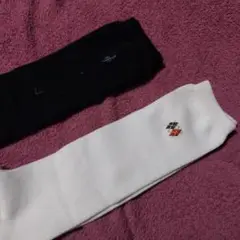 上品なハイソックス
