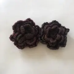 赤紫と緑の花のコサージュ2個セット