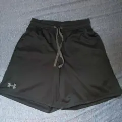 Under Armour HeatGear メッシュショーツ SMブラック★美品