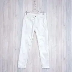 【UNIQLO】ストレートカジュアルパンツ 白 ウエスト紐 無地 シンプル