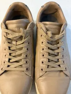 LACOSTE ベージュ スニーカー