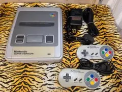 スーパーファミコン コントローラー2個 アダプター・AVケーブル付 動作確認済