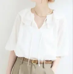 B.C STOCK SIMPLICITE メッシュフリルブラウス